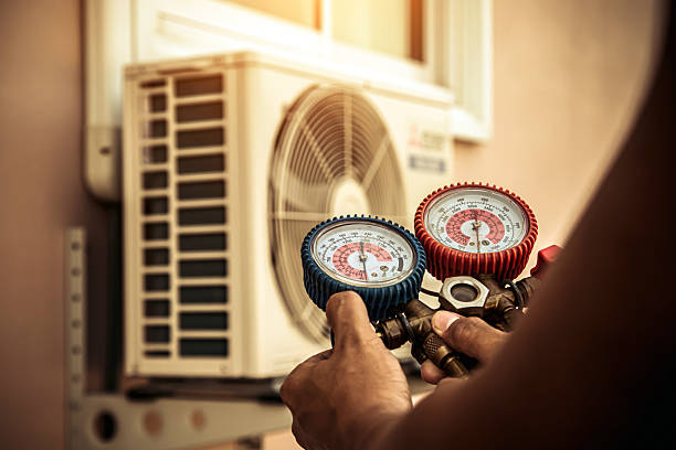 Professional Ac Installation technician working in Goodsprings, AL